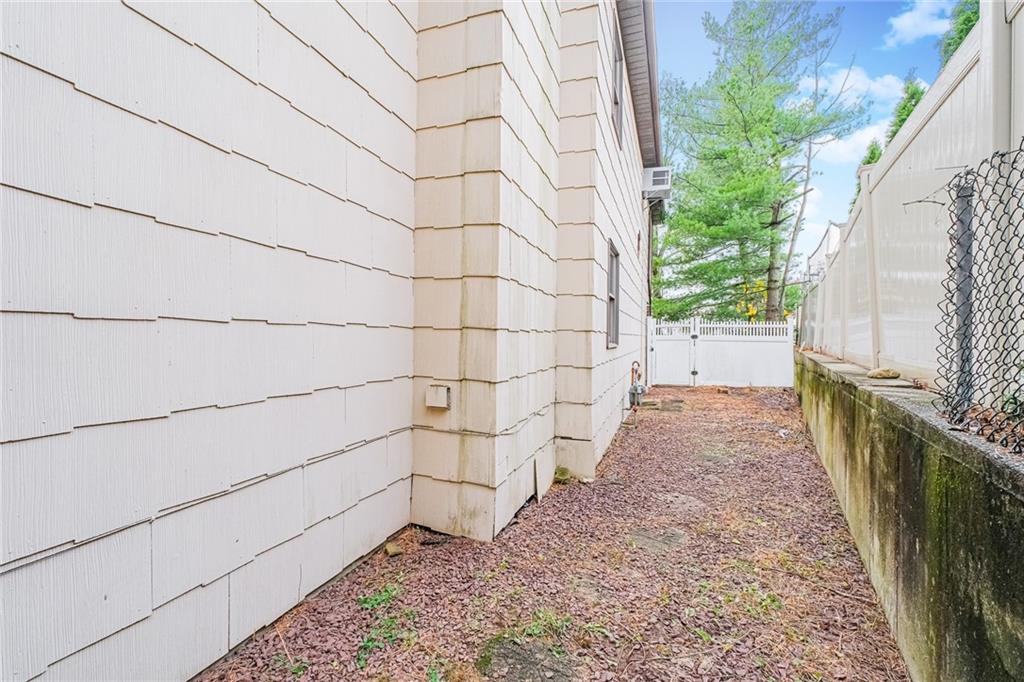 33 Boyce Avenue Richmond Town Staten Island NY 10306