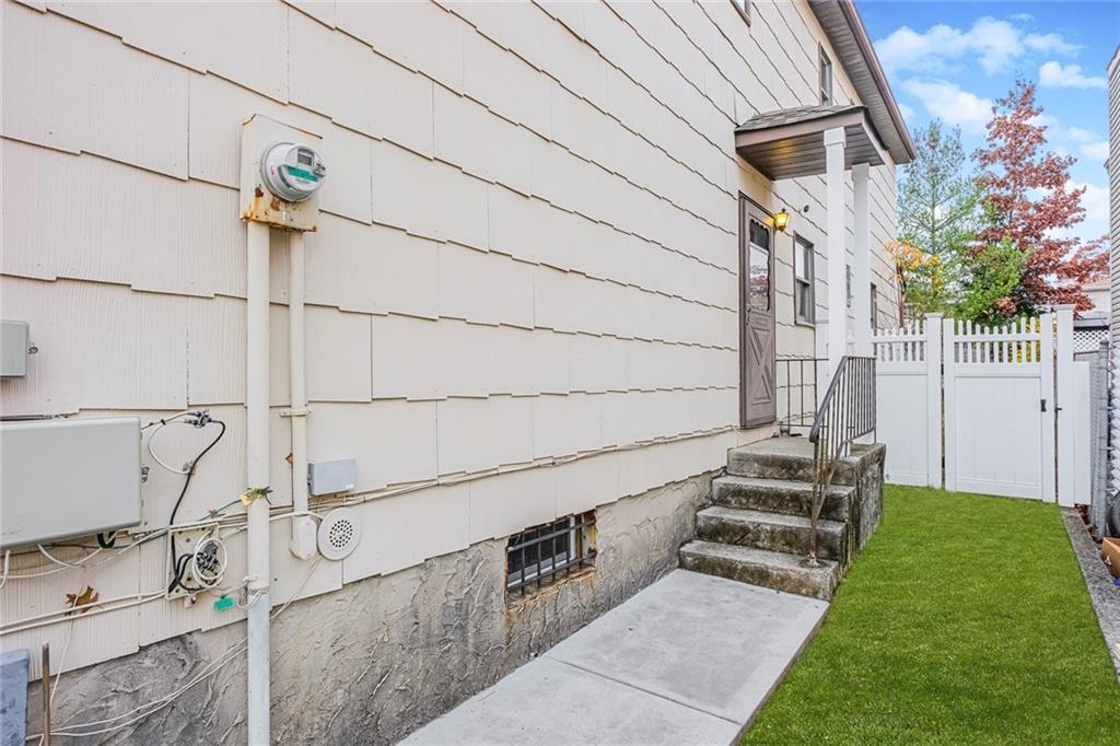 33 Boyce Avenue Richmond Town Staten Island NY 10306