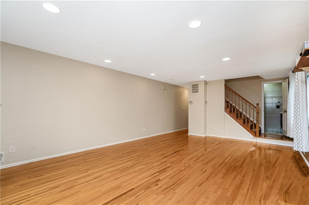 111 Elmbank Street Annadale Staten Island NY 10312