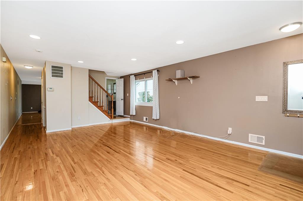 111 Elmbank Street Annadale Staten Island NY 10312