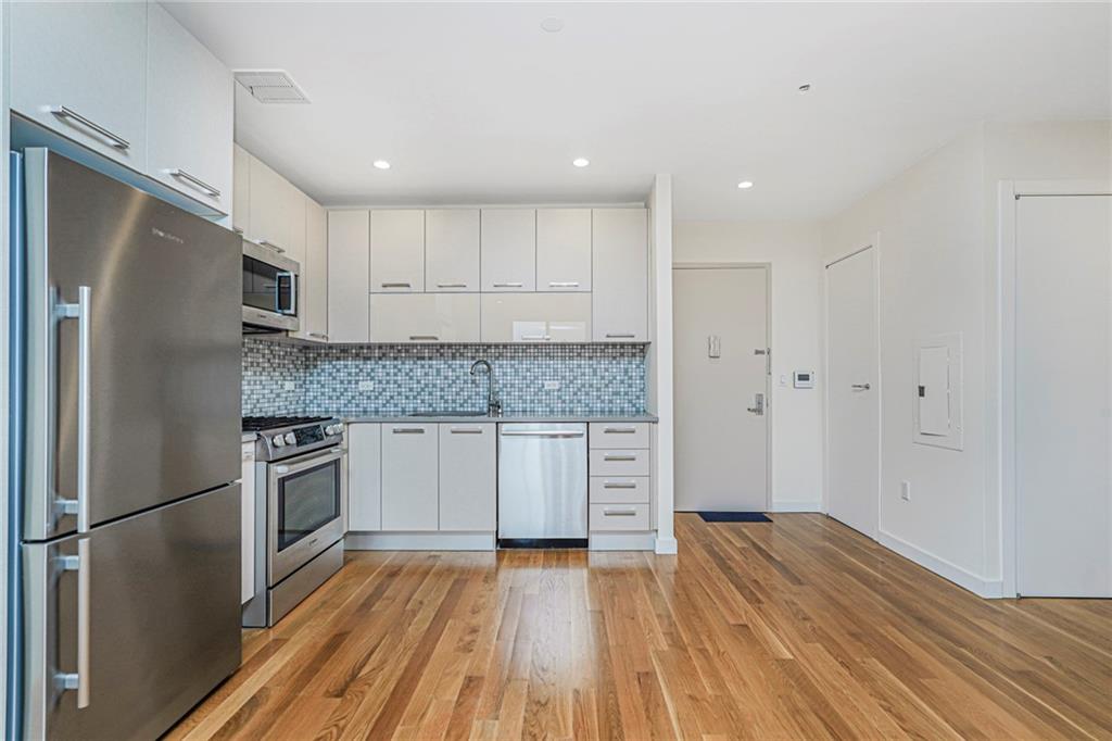 8629 Bay Parkway Bensonhurst Brooklyn NY 11214