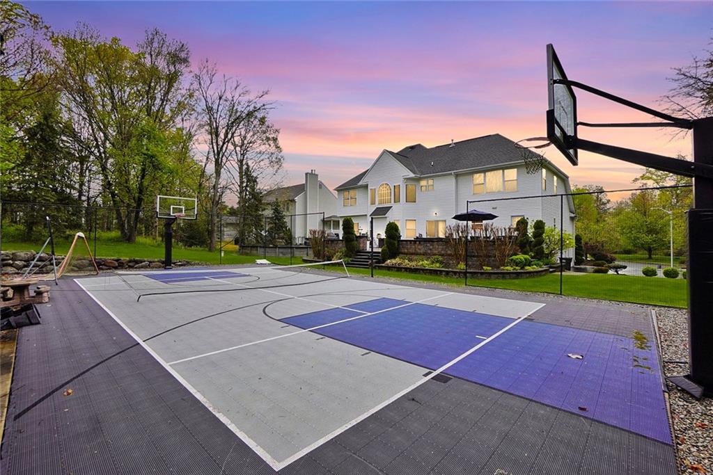 9 Carlson Court Out of NYC Other NY 08527