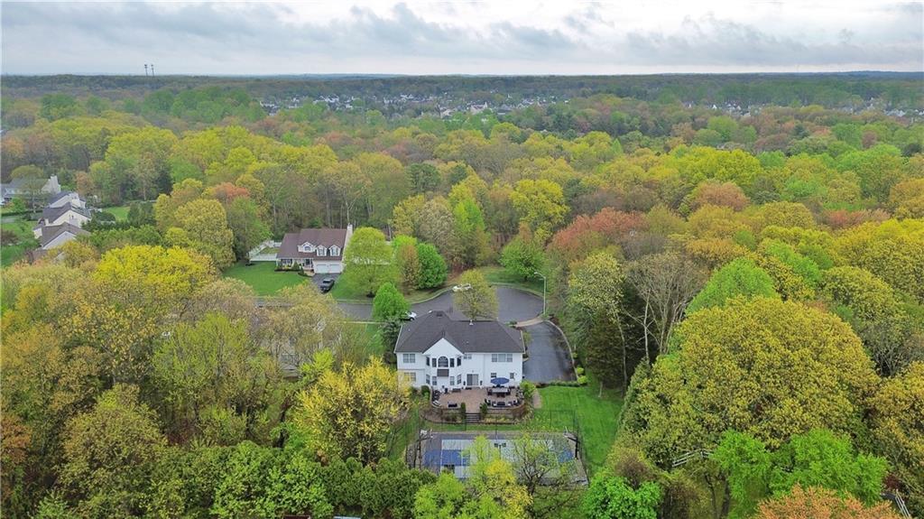 9 Carlson Court Out of NYC Other NY 08527