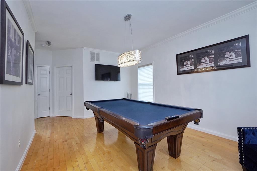 9 Carlson Court Out of NYC Other NY 08527