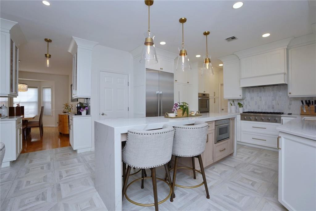 9 Carlson Court Out of NYC Other NY 08527