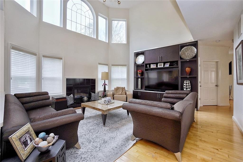 9 Carlson Court Out of NYC Other NY 08527