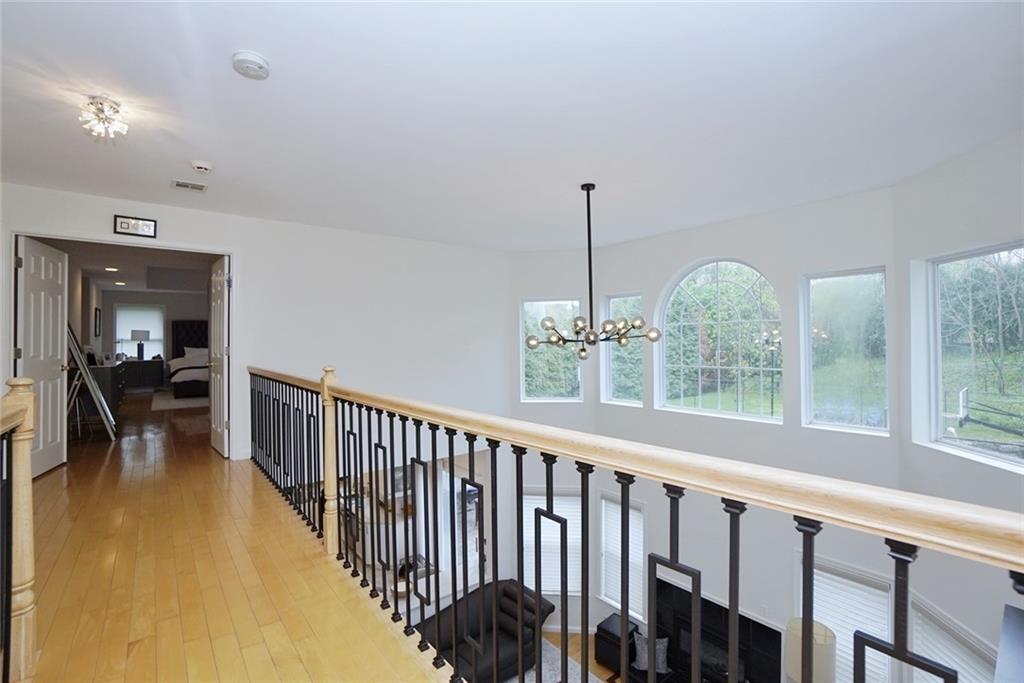 9 Carlson Court Out of NYC Other NY 08527