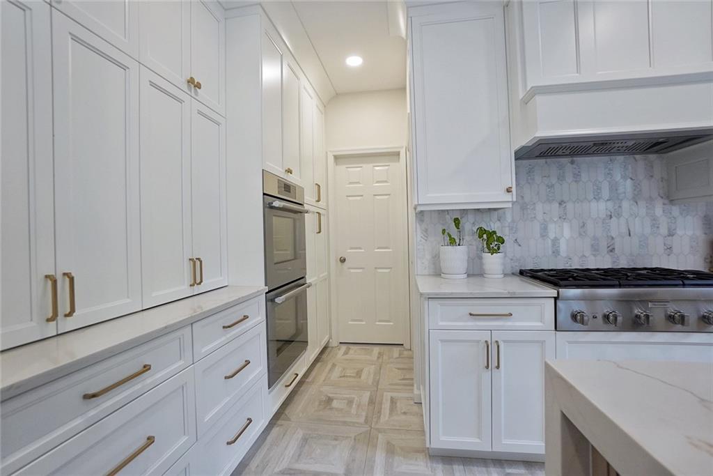 9 Carlson Court Out of NYC Other NY 08527