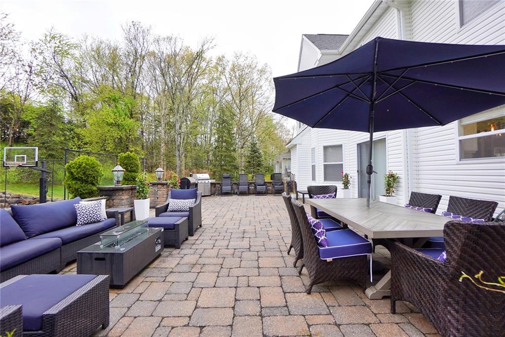 9 Carlson Court Out of NYC Other NY 08527