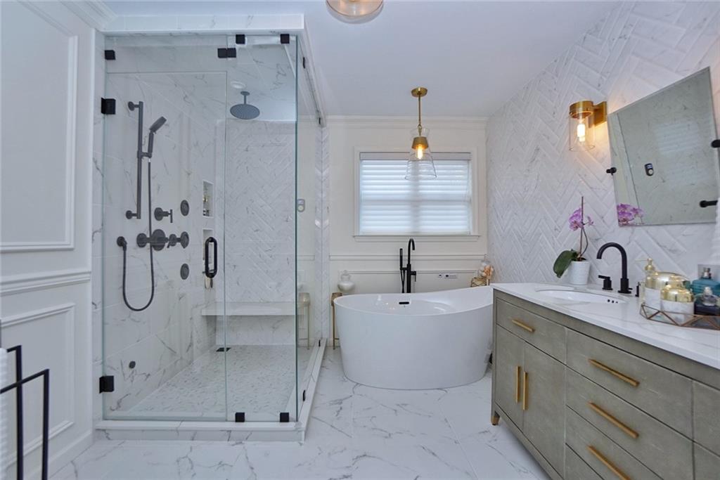 9 Carlson Court Out of NYC Other NY 08527