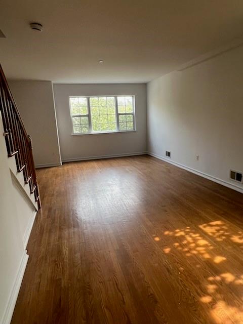 264 Ward Avenue Tompkinsville Tottenville NY 10304