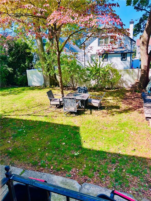 114 Camdike Street Out of NYC Valley Stream NY 11580