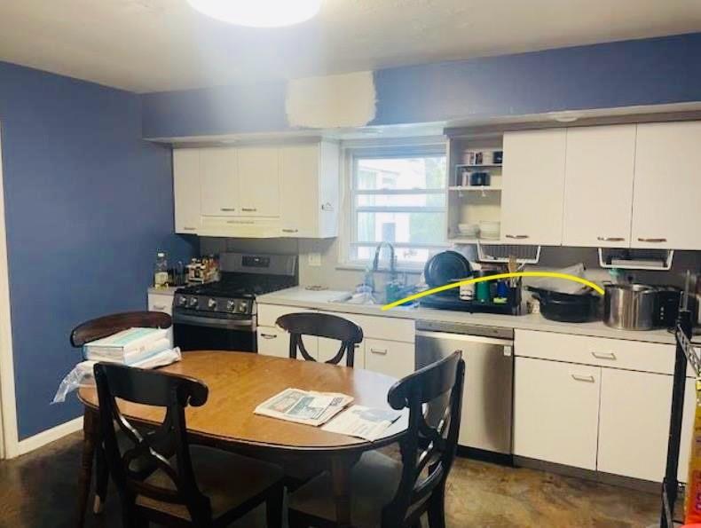 114 Camdike Street Out of NYC Valley Stream NY 11580