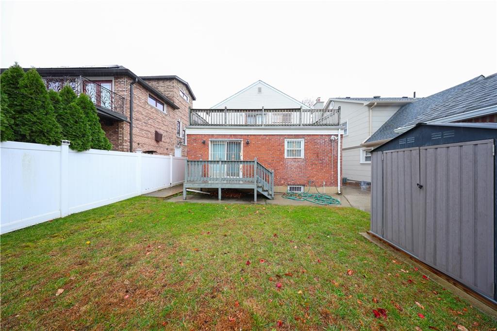 75-59 195th Street Fresh Meadows Fresh Meadows NY 11366