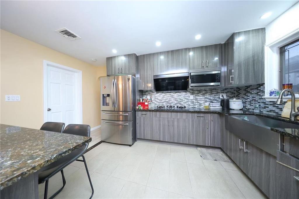 70-07 171st Street Queens Village Fresh Meadows NY 11365