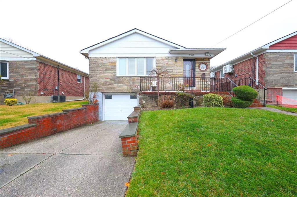 70-07 171st Street Queens Village Fresh Meadows NY 11365