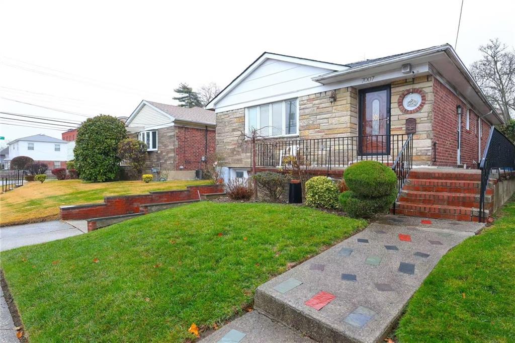 70-07 171st Street Queens Village Fresh Meadows NY 11365