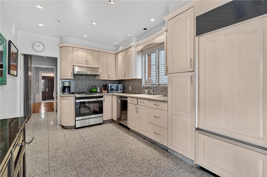 8015 Ridge Boulevard Bay Ridge Brooklyn NY 11209