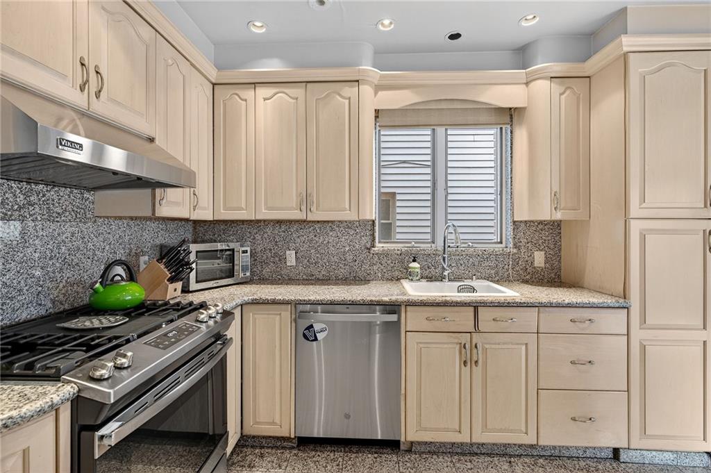 8015 Ridge Boulevard Bay Ridge Brooklyn NY 11209