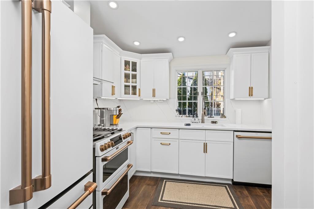 2270 West 6th Street Gravesend Brooklyn NY 11223