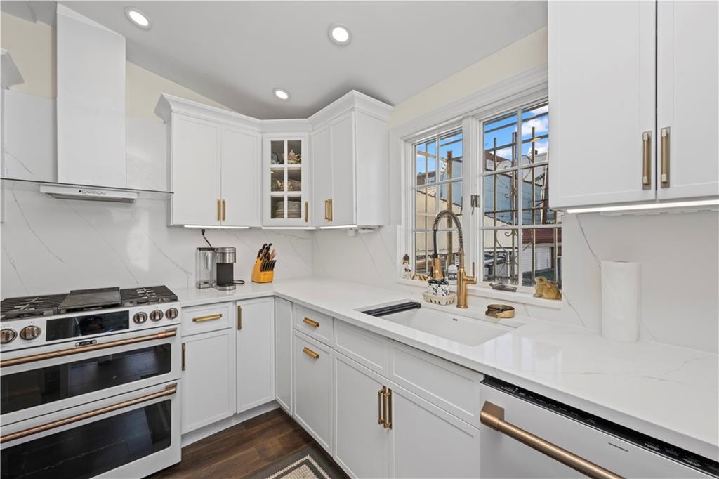 2270 West 6th Street Gravesend Brooklyn NY 11223