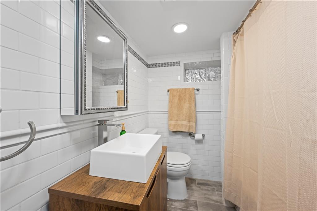 2270 West 6th Street Gravesend Brooklyn NY 11223