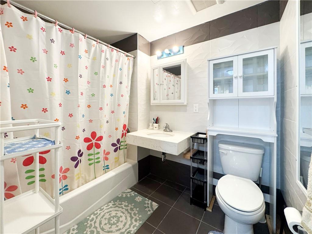 7608 Bay Parkway Bensonhurst Brooklyn NY 11214