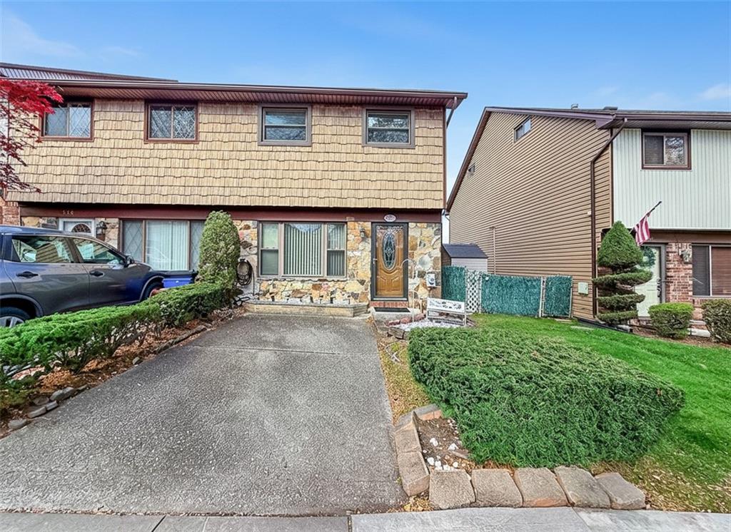 340 Rolling Hill Green Arden Heights Staten Island NY 10312