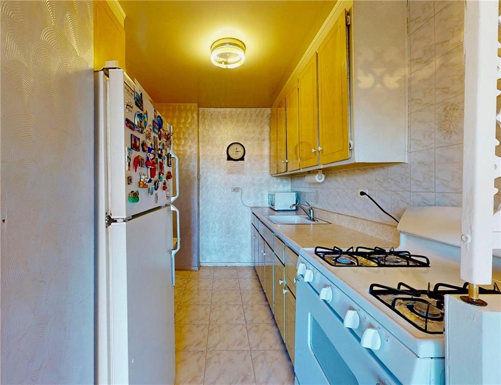 2932 West 5th Street Brighton Beach Brooklyn NY 11224