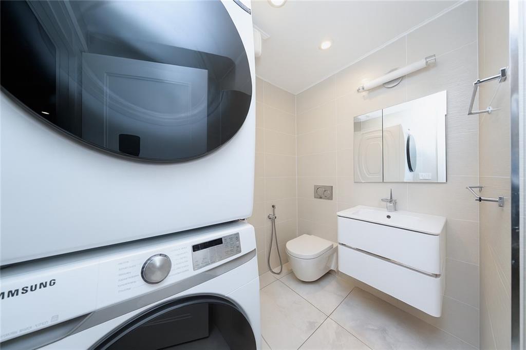 2653 East 19th Street Sheepshead Bay Brooklyn NY 11235