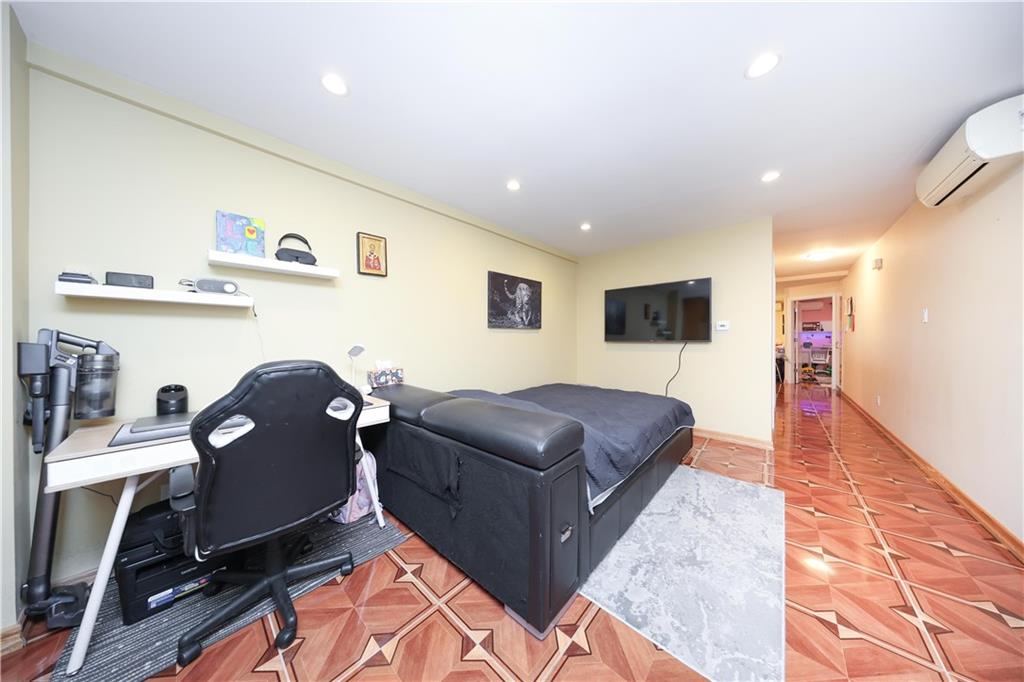 2653 East 19th Street Sheepshead Bay Brooklyn NY 11235