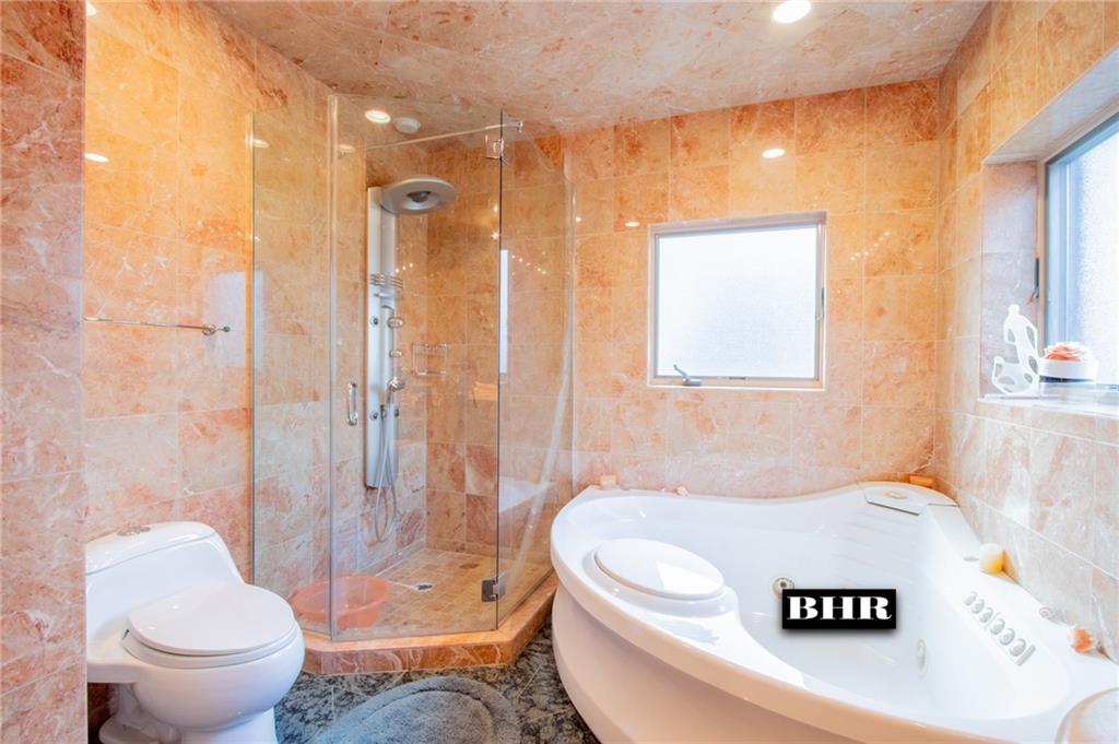 4270 Ocean Avenue Manhattan Beach Brooklyn NY 11235