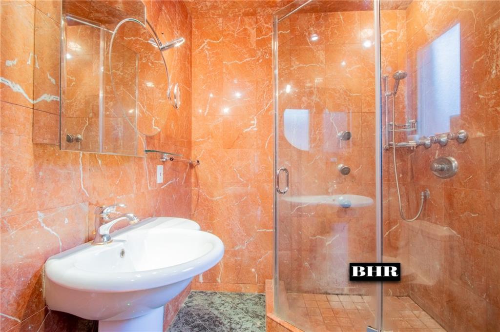 4270 Ocean Avenue Manhattan Beach Brooklyn NY 11235