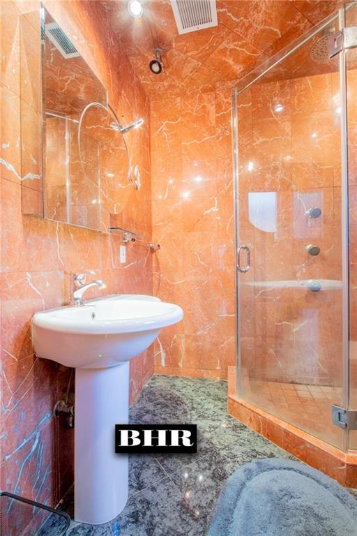 4270 Ocean Avenue Manhattan Beach Brooklyn NY 11235