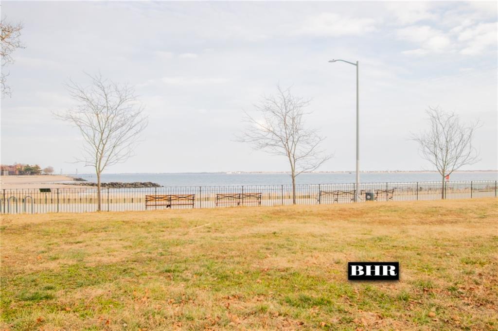 4270 Ocean Avenue Manhattan Beach Brooklyn NY 11235