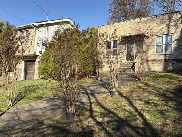 19 Woodlawn Avenue Grasmere Staten Island NY 10305