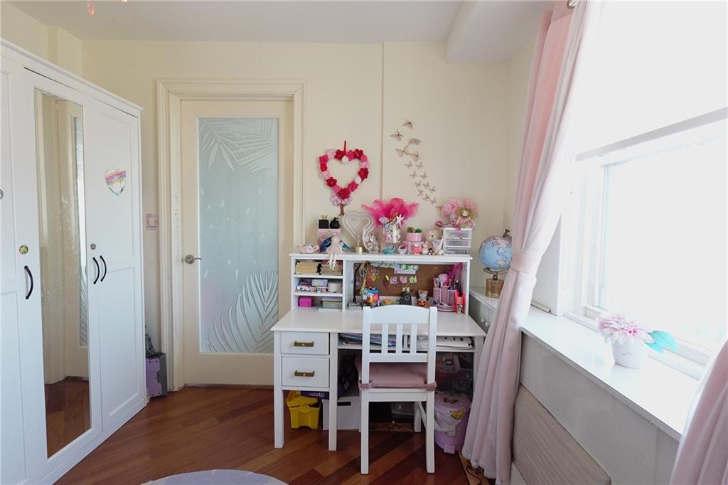 35 Seacoast Terrace Brighton Beach Brooklyn NY 11235