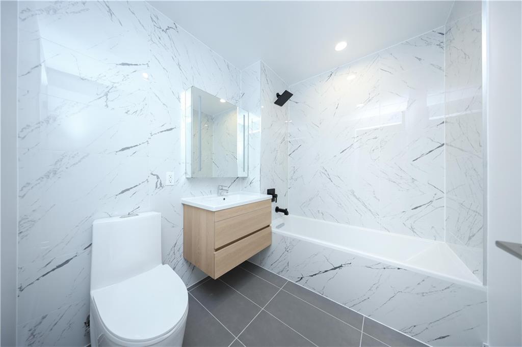 150-02 Northern Boulevard Murray Hill Flushing NY 11354