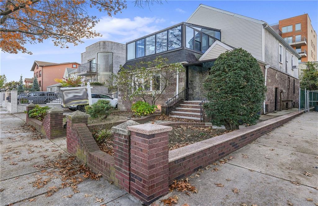 130 Amherst Street Manhattan Beach Brooklyn NY 11235