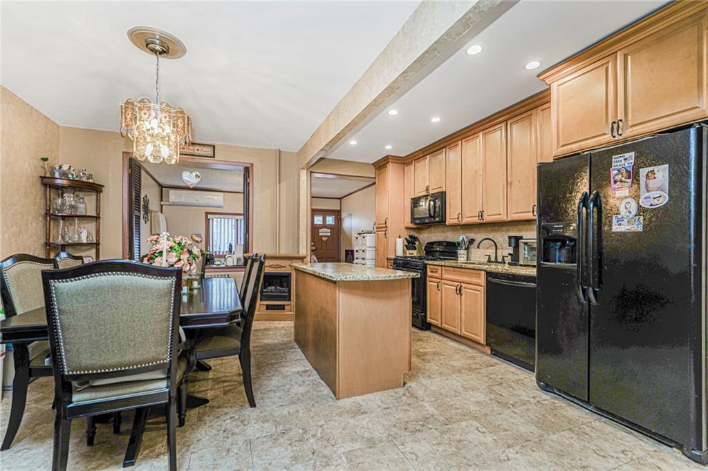 1646 72nd Street Bensonhurst Brooklyn NY 11204