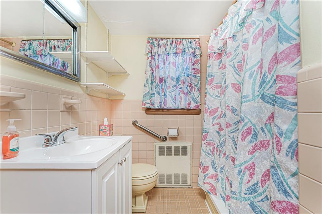 188 Evergreen Avenue Dongan Hills Staten Island NY 10305