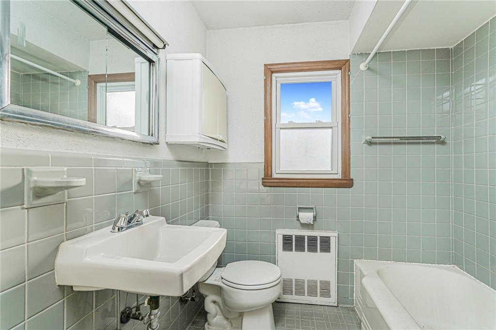 188 Evergreen Avenue Dongan Hills Staten Island NY 10305