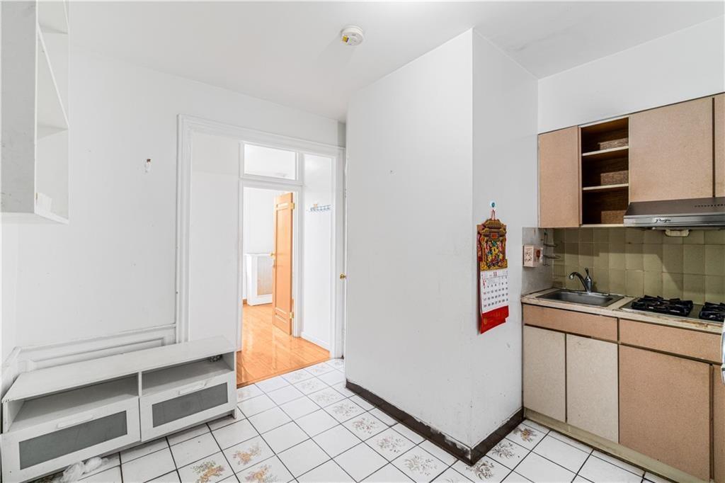 4405 8th Avenue Sunset Park Brooklyn NY 11220