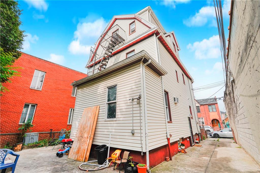 2115 East 9th Street Gravesend Brooklyn NY 11223