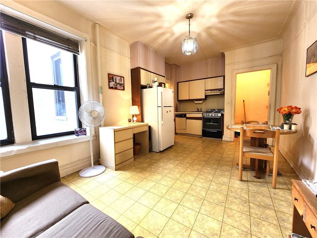 8735 Bay Parkway Bensonhurst Brooklyn NY 11214