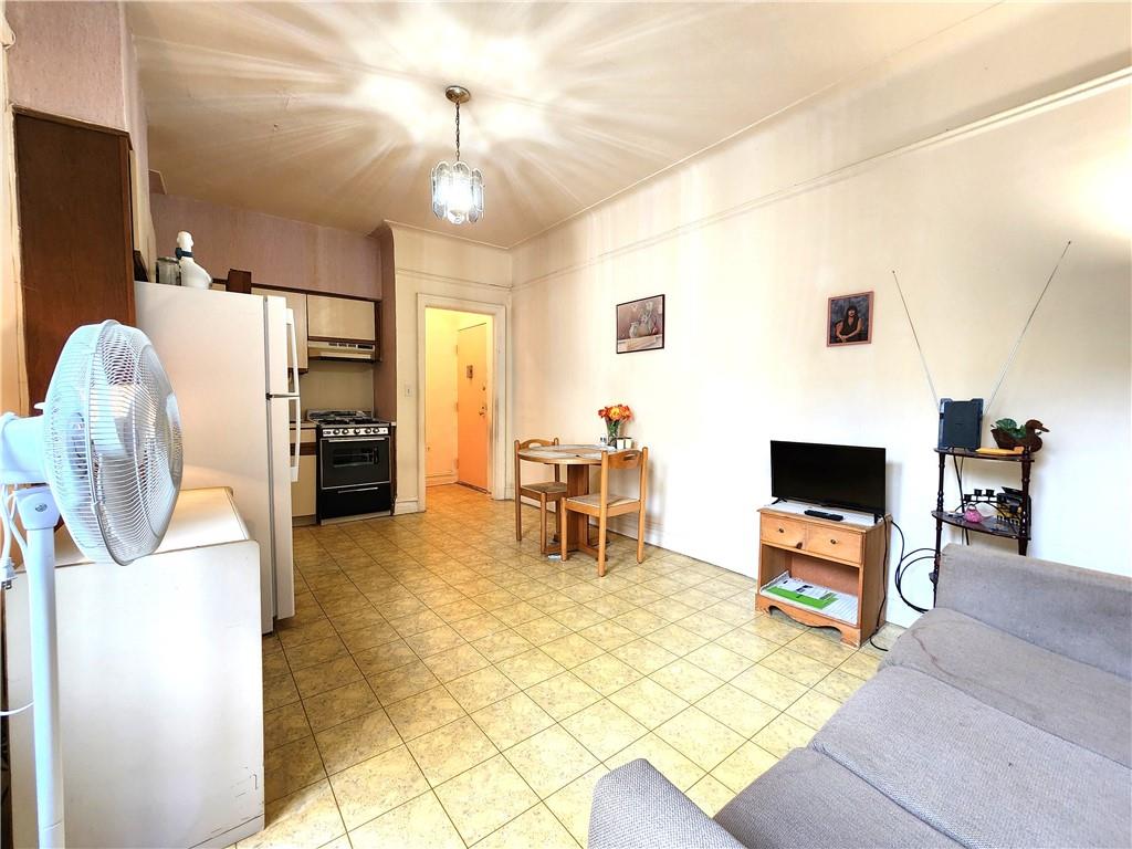 8735 Bay Parkway Bensonhurst Brooklyn NY 11214