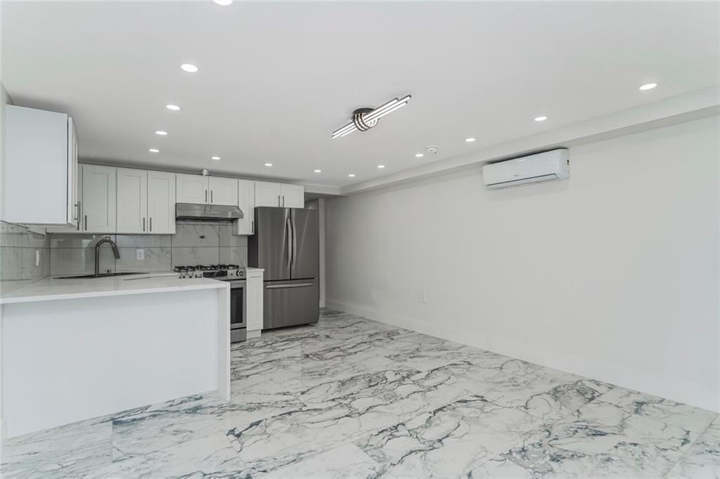 711 East 52nd Street East Flatbush East Flatbush NY 11203