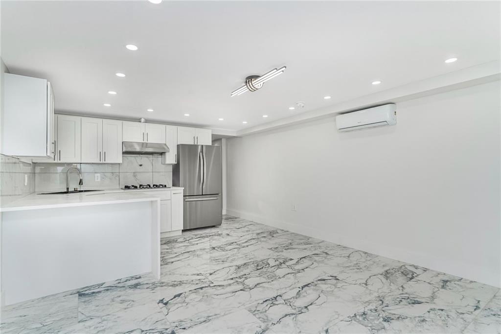 711 East 52nd Street East Flatbush East Flatbush NY 11203