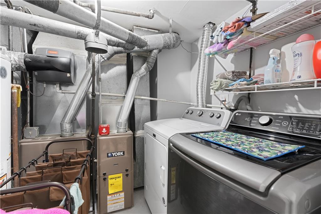 20 Helene Court Prince's Bay Staten Island NY 10309