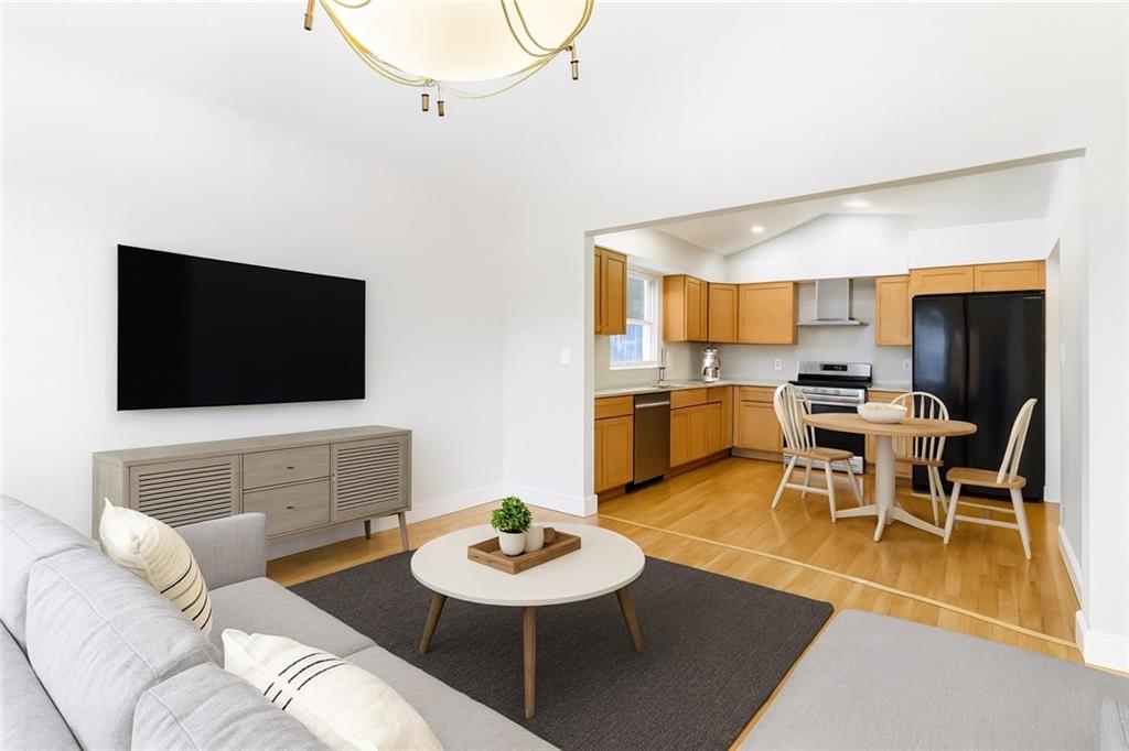 20 Helene Court Prince's Bay Staten Island NY 10309